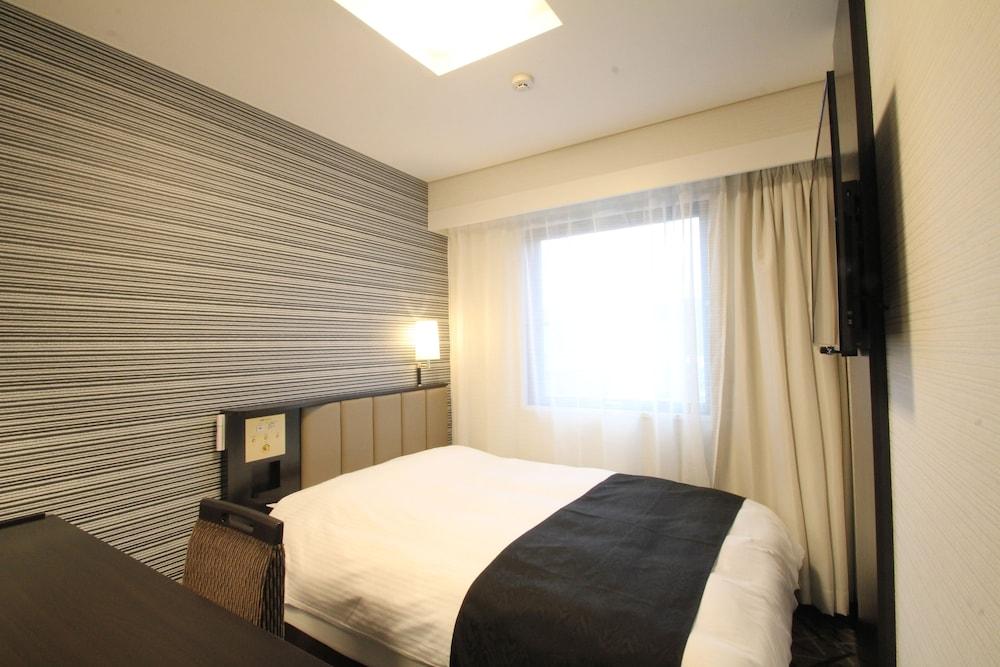 Apa Hotel Nagasaki Ekiminami Екстер'єр фото